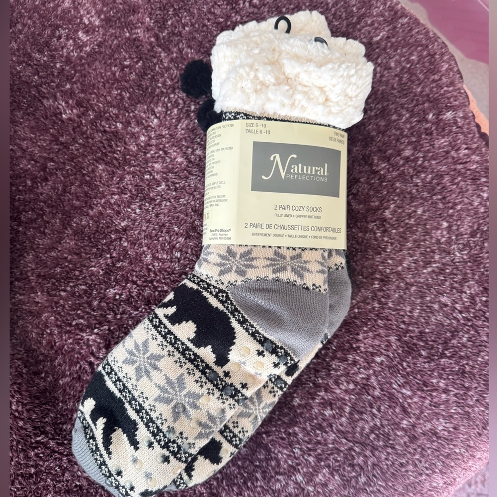 Natural Reflections Fuzzy Slipper Socks NWT 2pk